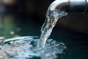 你家的自来水其实也可以直接喝的